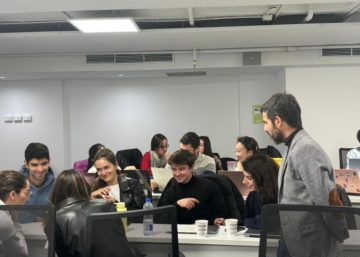 Alumnos de la Universidad Carlos III de Madrid durante formación de la Fundación Fernando Pombo